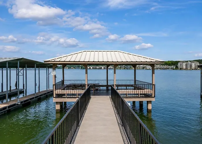 Lake Hamilton Condo, Boat Slip & Pool