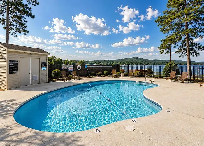 Lake Hamilton Haven: 2Br Boat Slip Condo